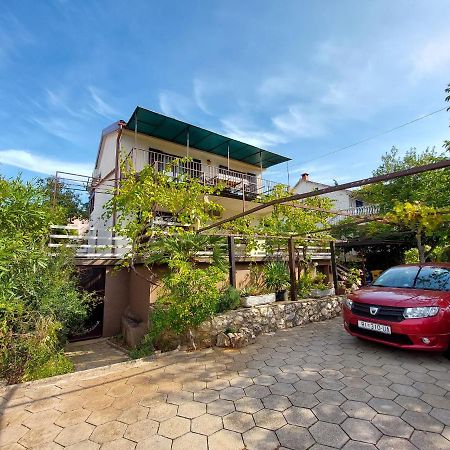 Apartments Vilim Pinezici  Exterior photo
