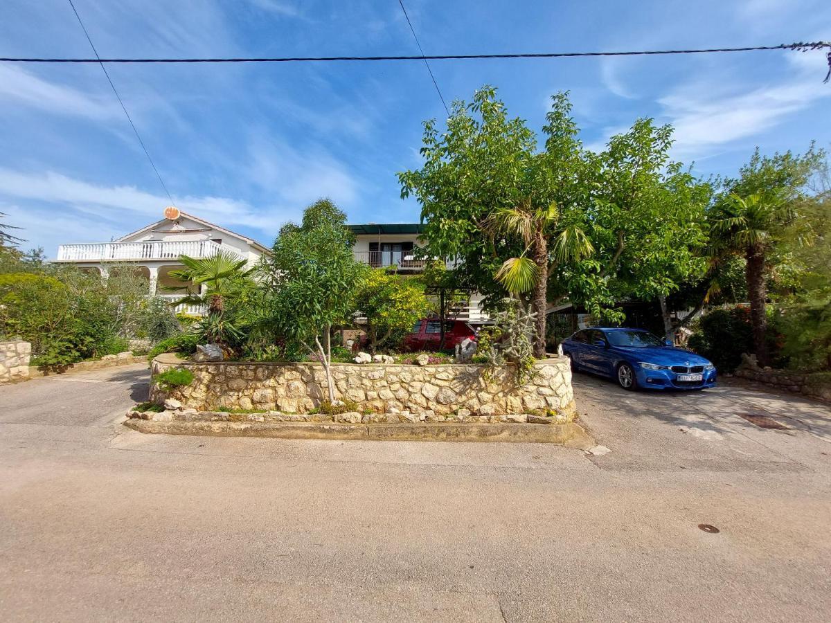 Apartments Vilim Pinezici  Exterior photo