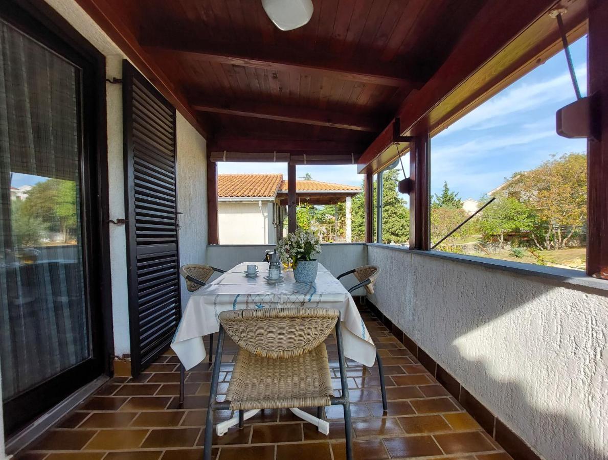 Apartments Vilim Pinezici  Exterior photo