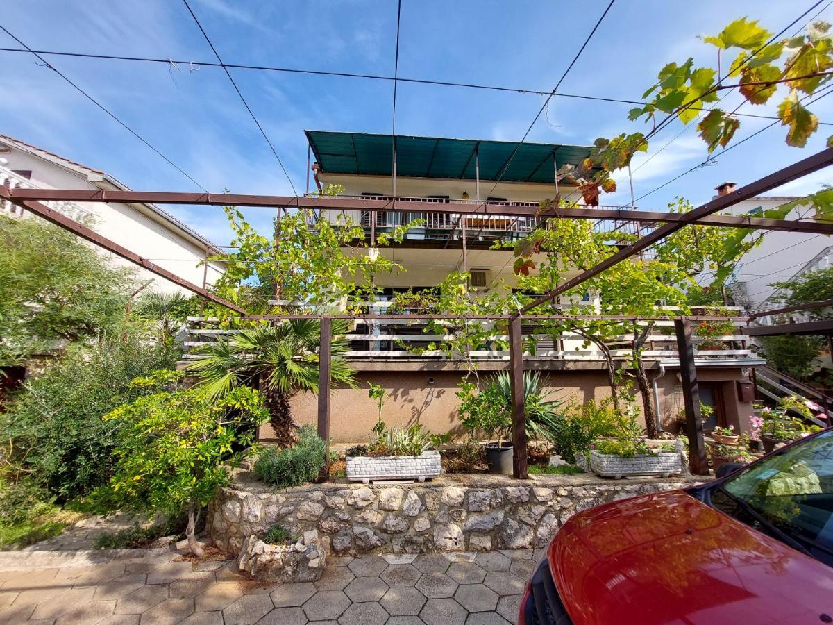 Apartments Vilim Pinezici  Exterior photo
