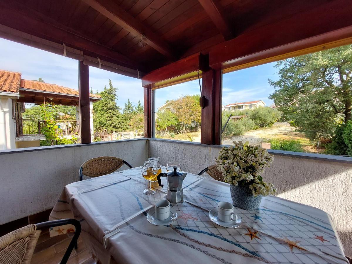 Apartments Vilim Pinezici  Exterior photo